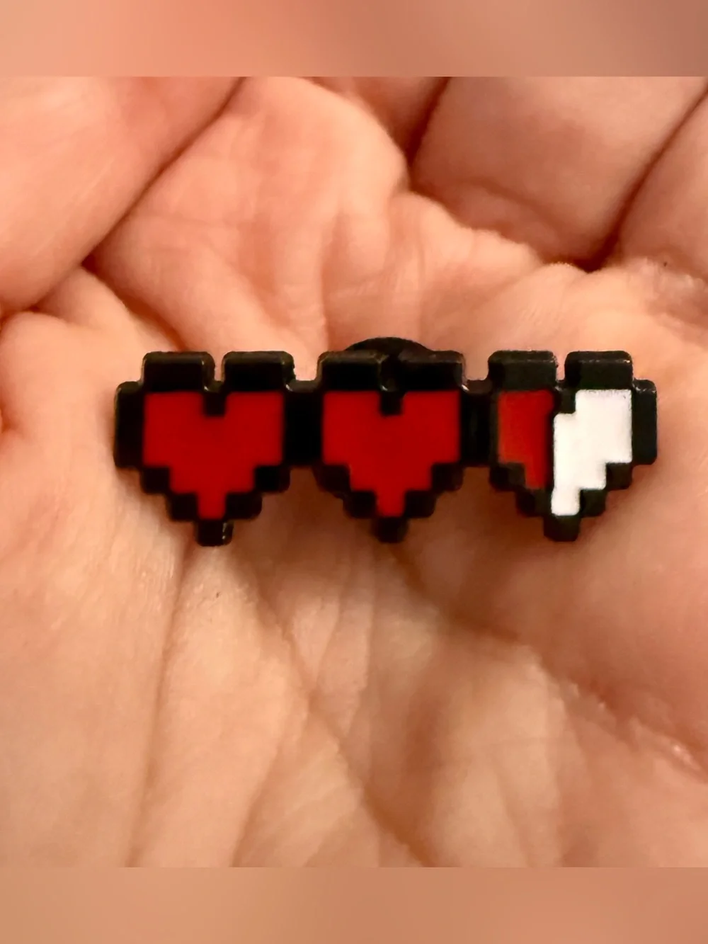 New Pixel Old School Video Game Health Bar Hearts Enamel Pin Gaming Retro Gift